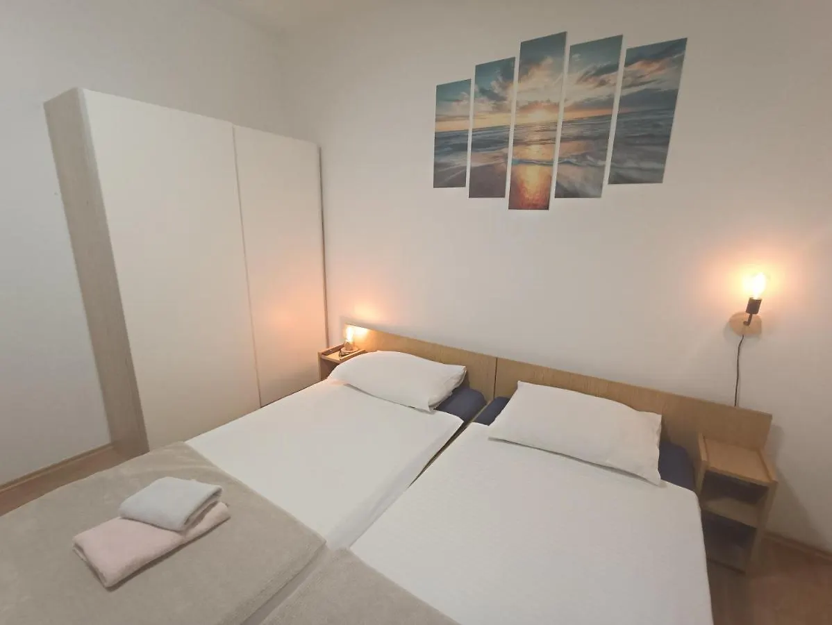 Apartman Hric -50M Od Plaze- Mali Losinj Croatia