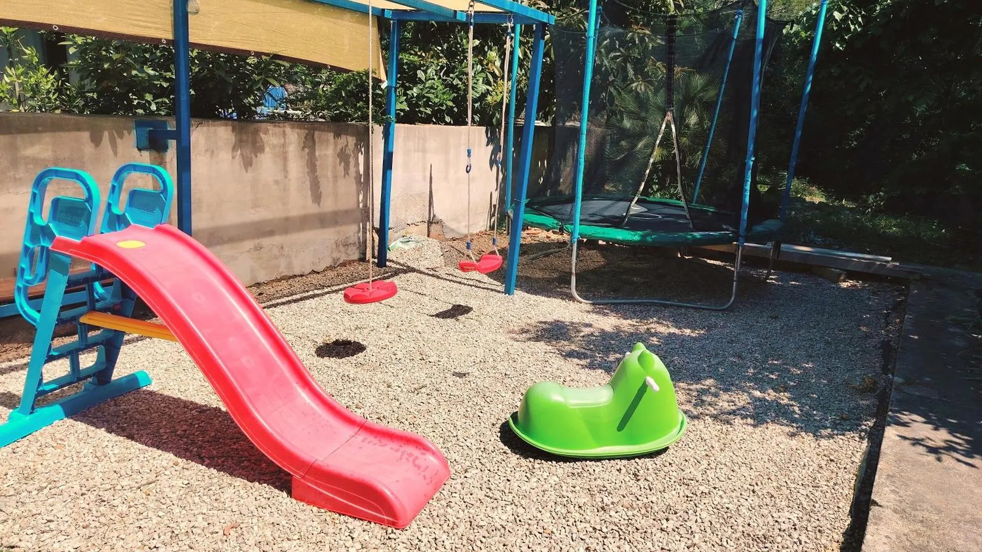 Apartman Hric -50M Od Plaze- Mali Losinj 0*,  Croatia